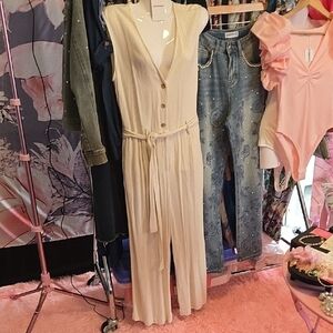 Chic Sleeveless Beige Crop Wide Leg 100%  Linen Jumpsuit With Belt NWOT